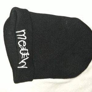 Black beanie
